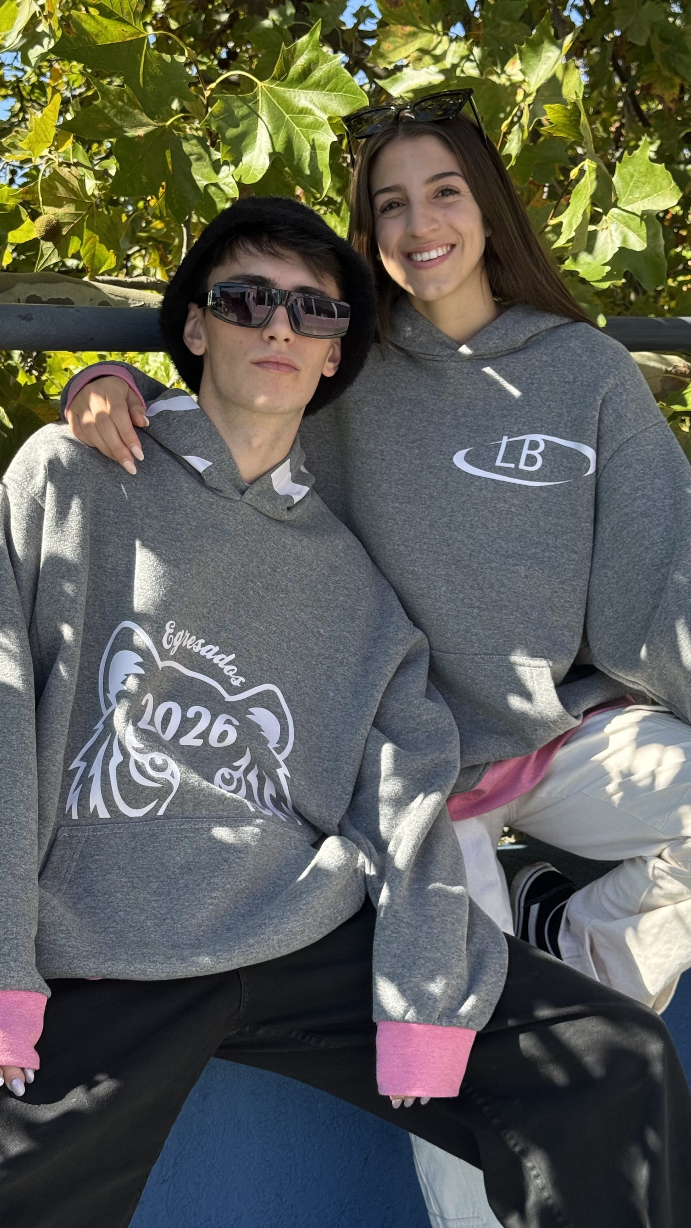 Buzo canguro de Egresados 06. Tigers 2026